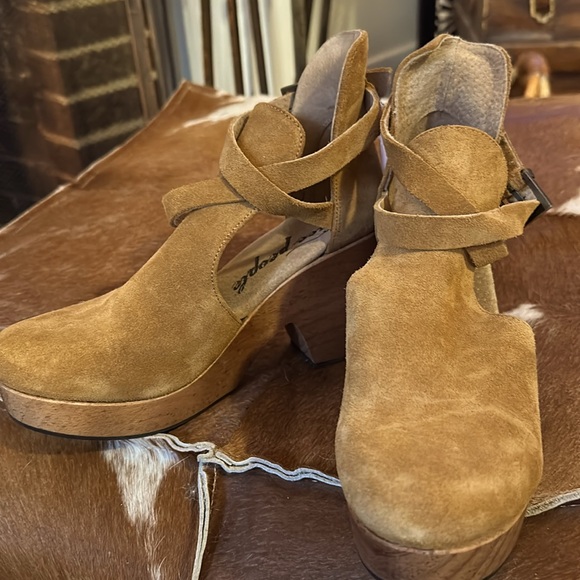 FREE PEOPLE clogs - Picture 6 of 6